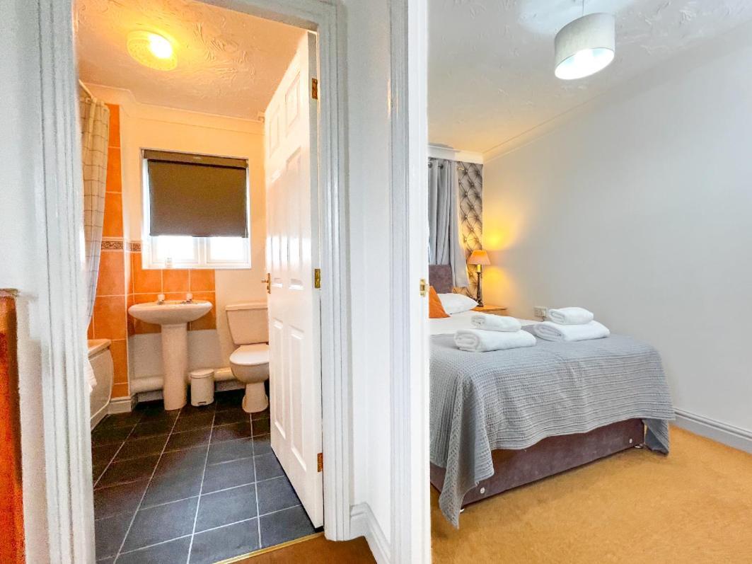 Rider Gardens Holiday House Бостон Экстерьер фото