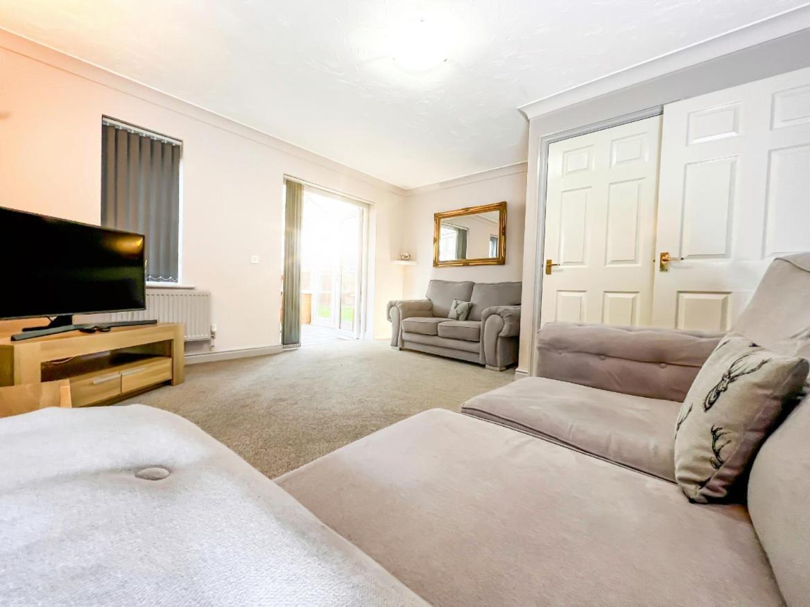 Rider Gardens Holiday House Бостон Экстерьер фото